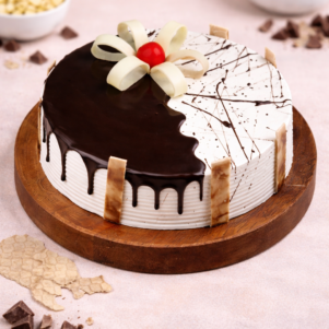 Chocolate Vanilla Half & Half Cake by Bakers | Corner