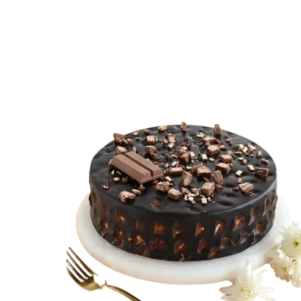 Crunchy Choco KitKat Cake