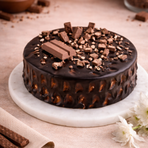 Crunchy Choco KitKat Cake | Bakers Corner