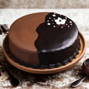Chocolate Glaze Delicacy Cake